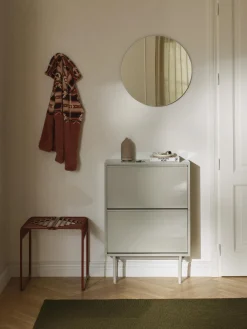 Zapatero de madera con compartimentos plegables Elona